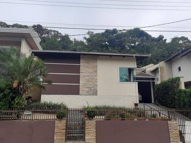 #112 - Casa para Venda em Joinville - SC - 2