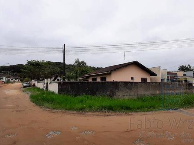 #114 - Casa para Venda em Joinville - SC