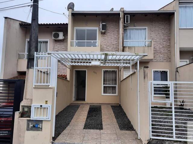#161 - Geminado Sobrado para Venda em Joinville - SC