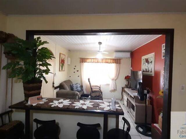 Casa para Venda em Joinville - 4