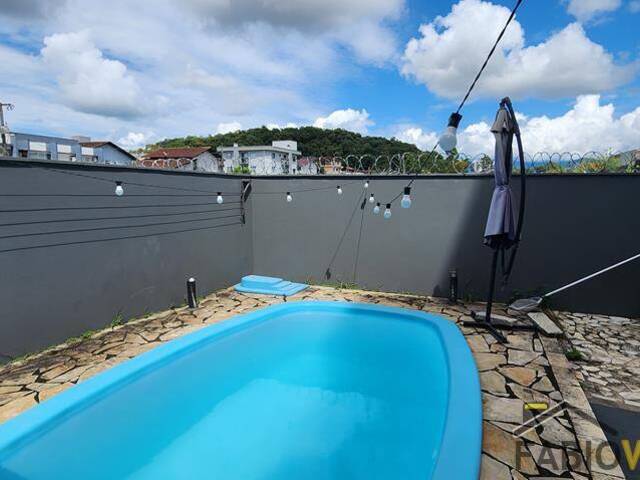 #237 - Geminado Sobrado para Venda em Joinville - SC