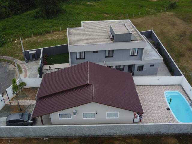 #268 - Casa para Venda em Araquari - SC