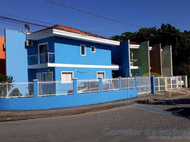 #334 - Geminado Sobrado para Venda em Joinville - SC