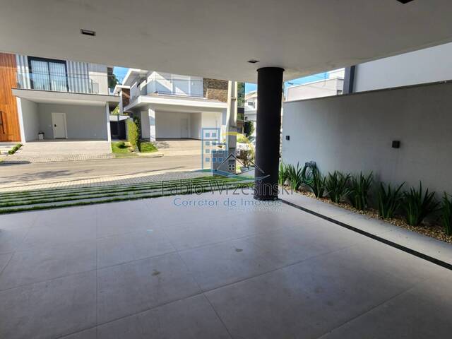 #354 - Geminado Sobrado para Venda em Joinville - SC