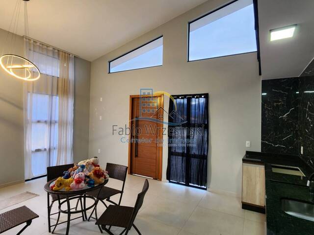 Casa para Venda em Joinville - 5