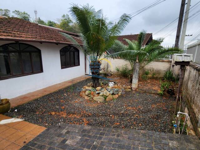 #390 - Casa para Locação em Joinville - SC