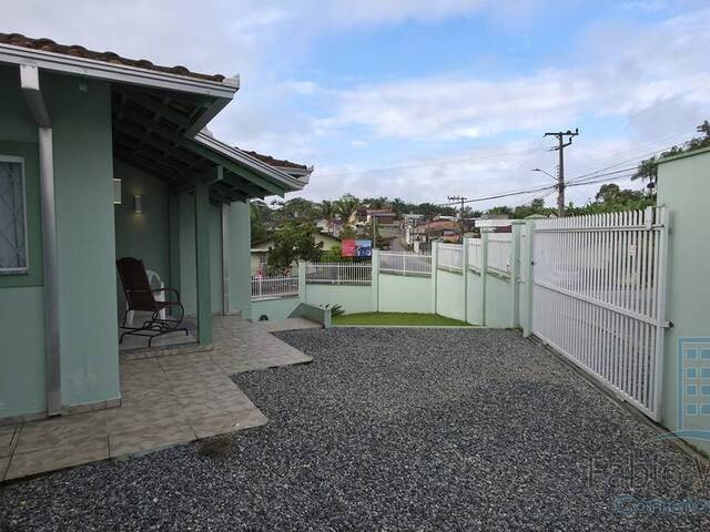Casa para Venda em Joinville - 2